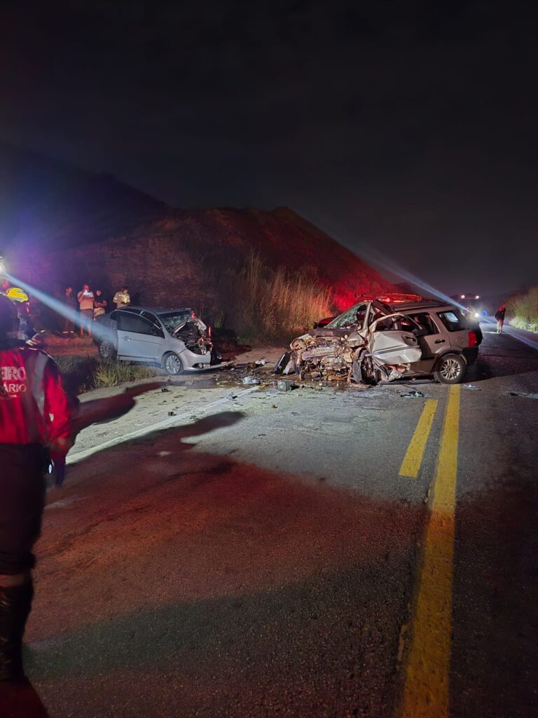 Duas pessoas morrem em grave acidente na BR-262, em Bela Vista de Minas
